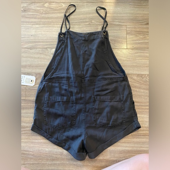 SOLD - Picture 4 of 4